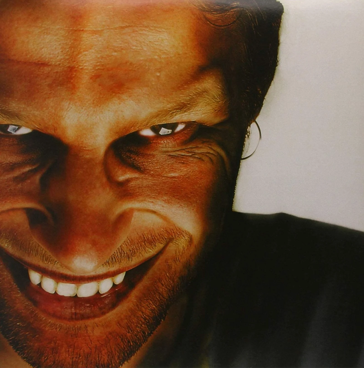 Aphex Twin: Electronic Pioneer Redefining Soundscapes