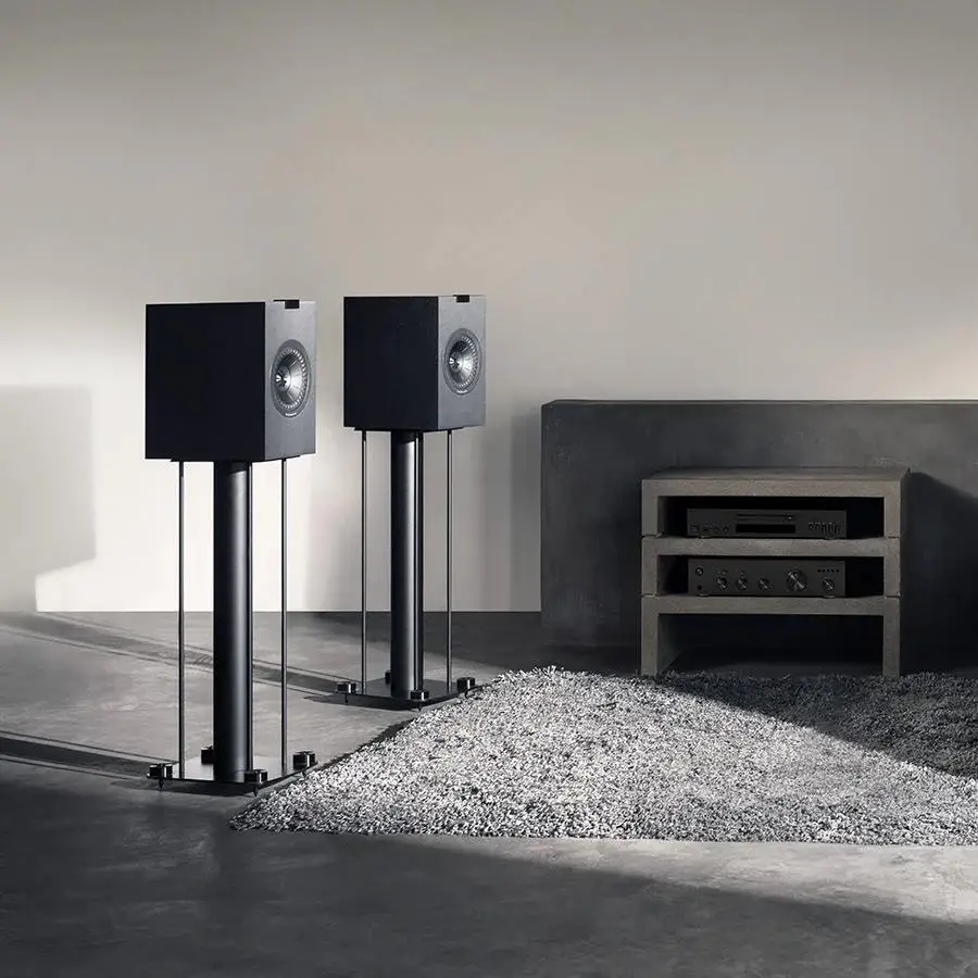 Bookshelf Speakers: 5 Myths Debunked About Their Placement and Usage